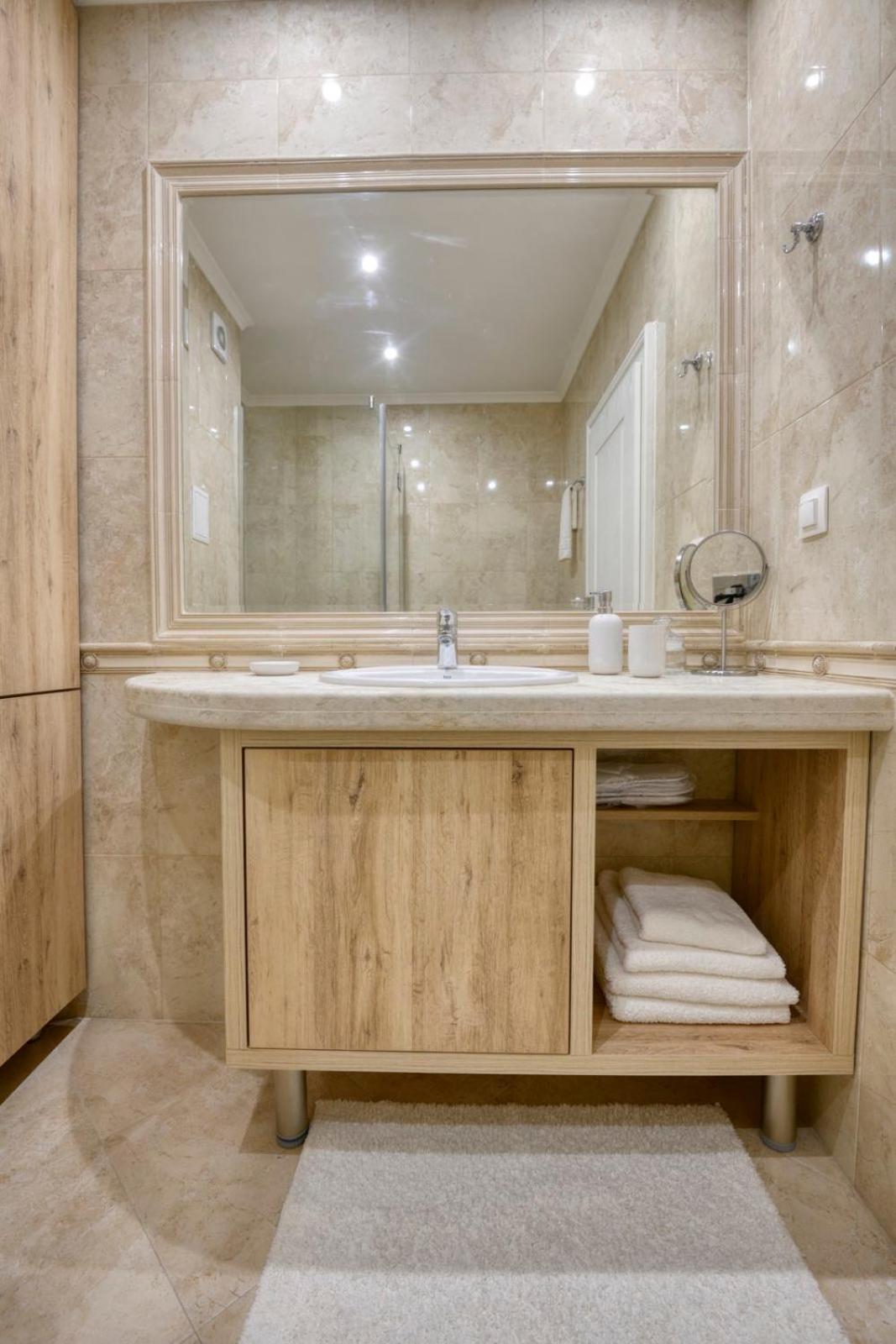 Apartment Grand Karavel Centre Варна Екстер'єр фото