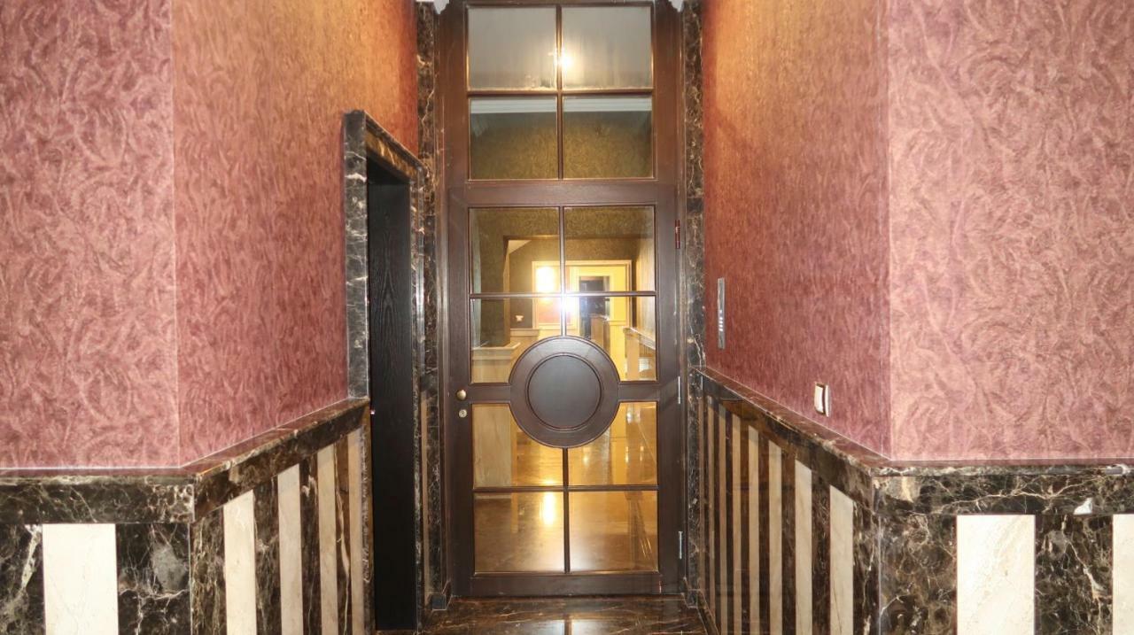 Apartment Grand Karavel Centre Варна Екстер'єр фото