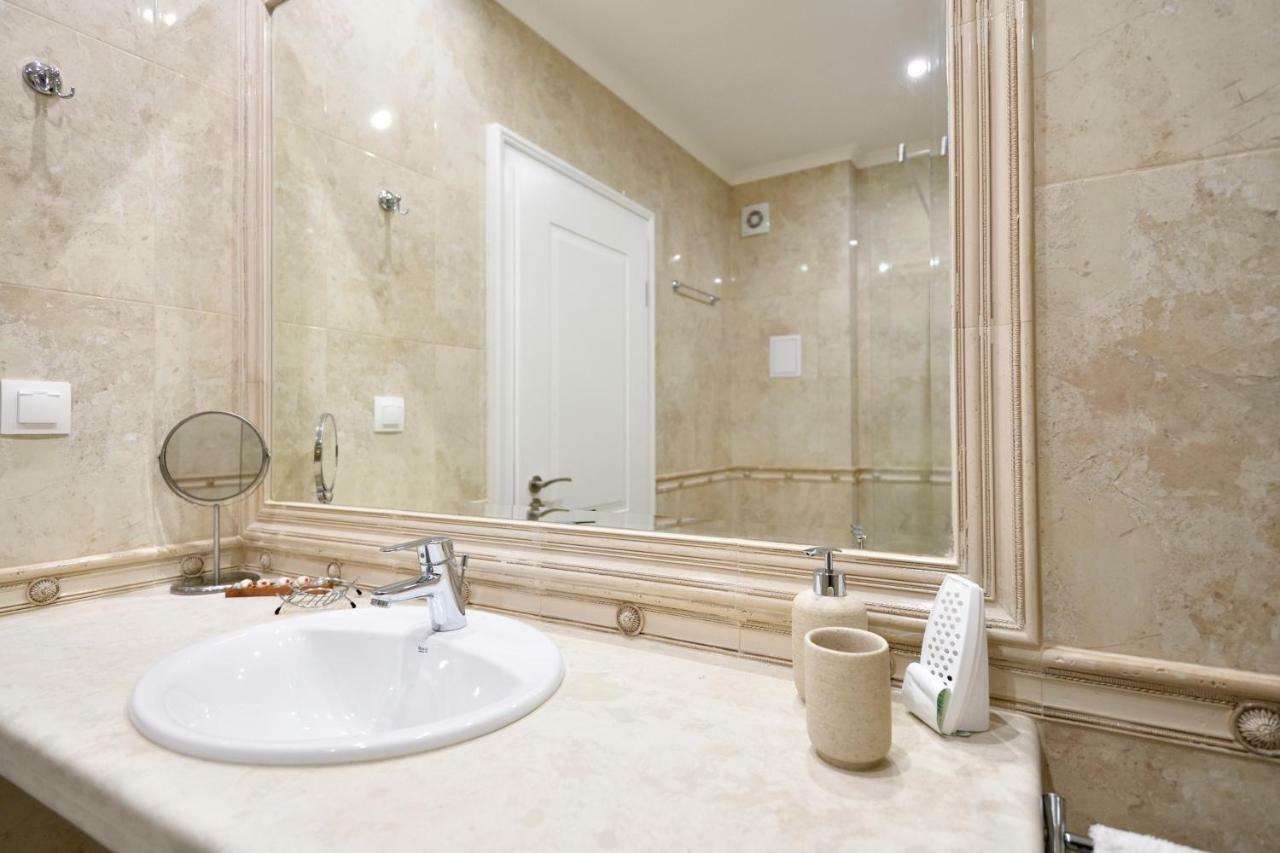 Apartment Grand Karavel Centre Варна Екстер'єр фото